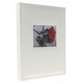 Vysoké kožené fotoalbum 10x15/300 s popisem WHITE W s výřezem na fotku